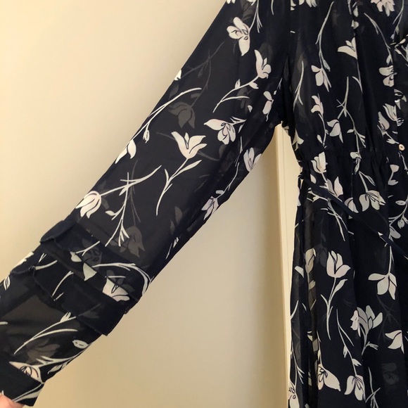 Motherhood maternity blouse NWT with built in cami - Picture 3 of 5